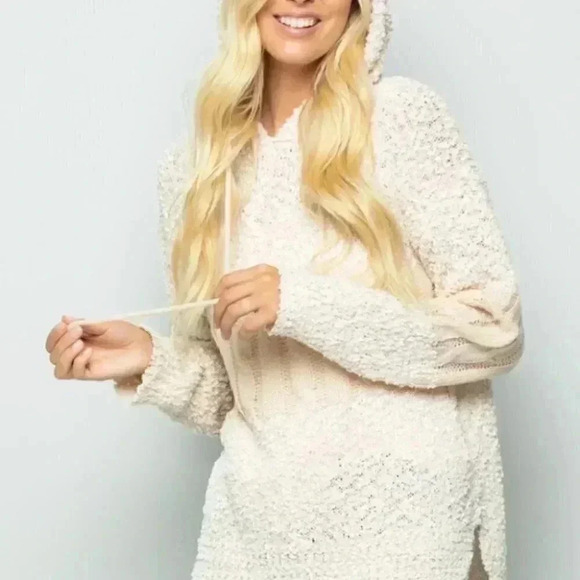 Very Soft Hoodie Top - Picture 6 of 8